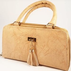 Medium Handbag with cute tassels